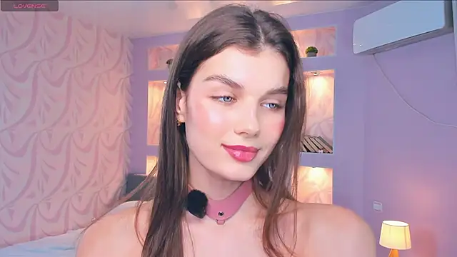 FloraDobb's cam snapshot