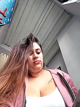 Latina_sexy1's cam snapshot