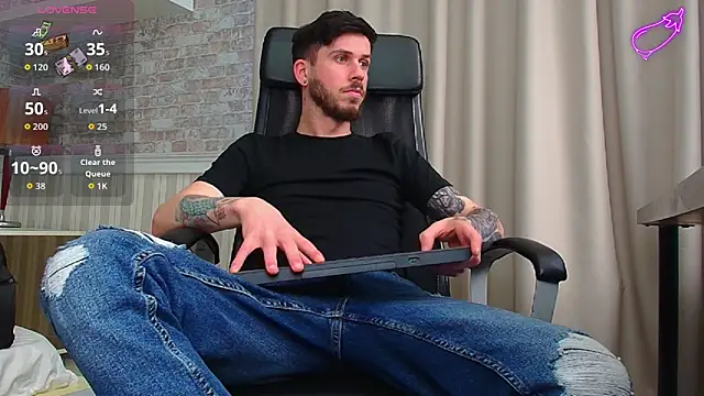 JonahShaw's cam snapshot