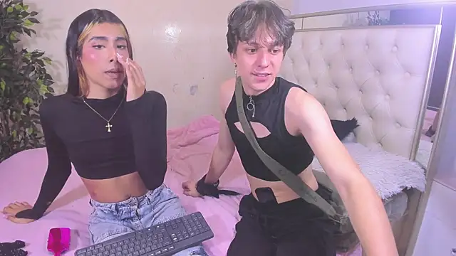 Violett_Divine live sex cam