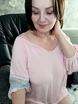 Edelweiss8888's cam snapshot