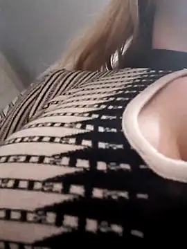 Dirtyfeelin's cam snapshot