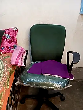 Sony-Model's cam snapshot