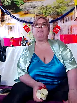 QueenPammy1 live sex cam