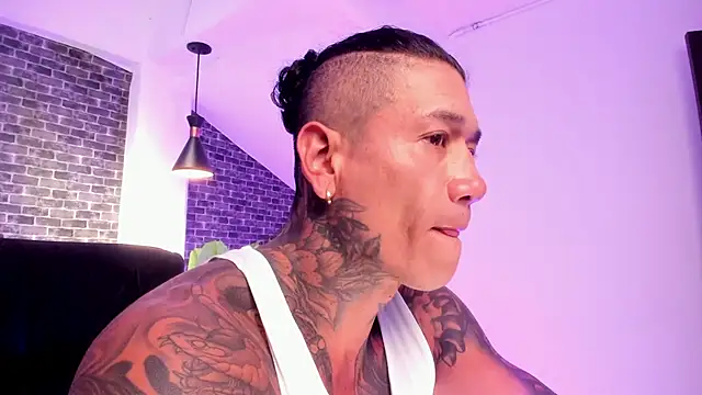 Dantesuarez28's cam snapshot