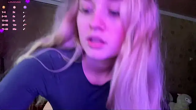 Malley_Saunds's cam snapshot