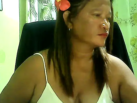 hott_scarlett's cam snapshot