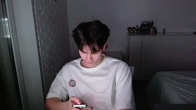 MarkusDean live sex cam