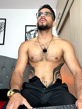 Maximiliano_ford live sex cam
