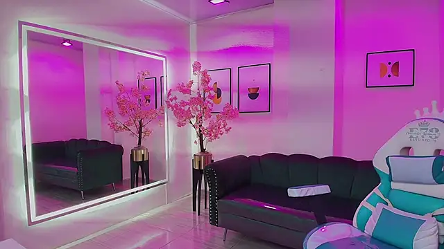 Summer_miller's cam snapshot