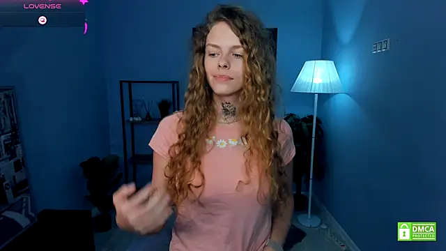 RayaNenlia live sex cam