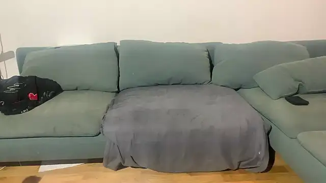 devote_schlampe00 live sex cam