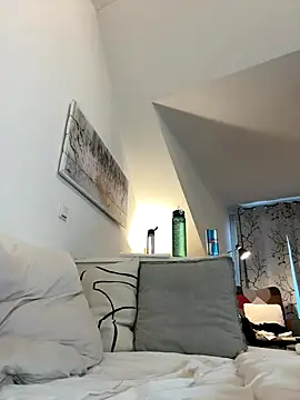 -Alisa's cam snapshot