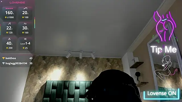 april_dumont's cam snapshot