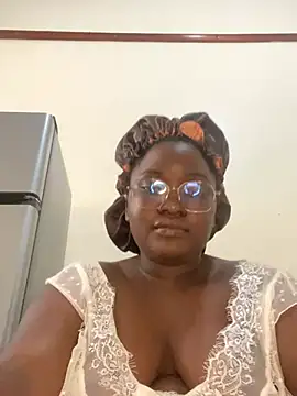 sweet18creamybigpussy live sex cam