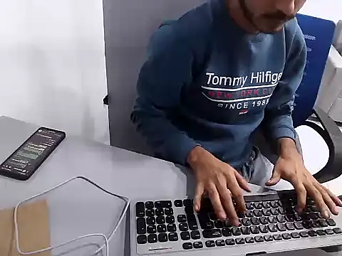 rahulkajuuu0909's cam snapshot