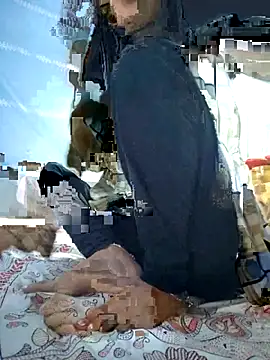 124pakhi's cam snapshot