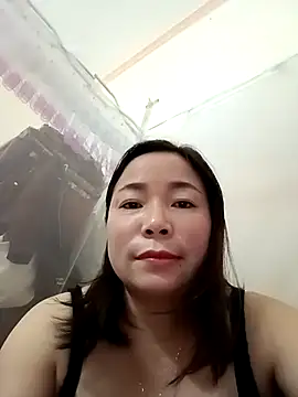 Miammi's cam snapshot