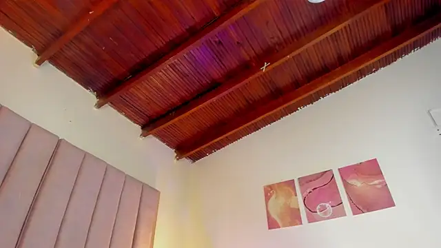 Milan_ebony's cam snapshot