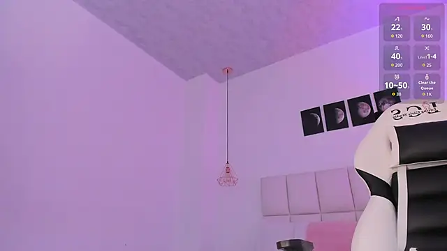 Brittany_cute18's cam snapshot