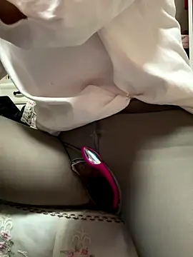 aniani11's cam snapshot