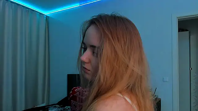 JanetShy live sex cam