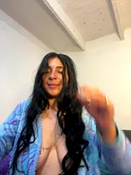 Meganmilk1 live sex cam