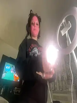 tatted-bitty's cam snapshot