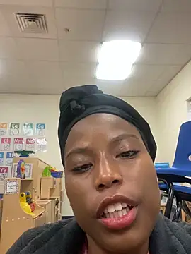 UnknownVixen's cam snapshot