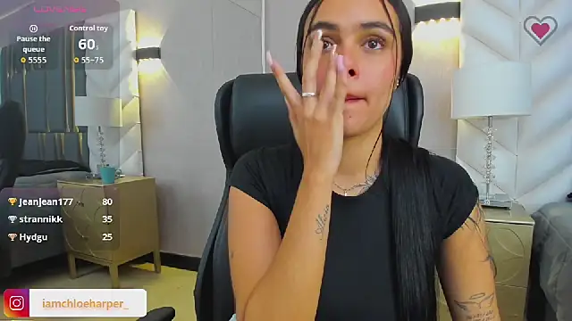 ChloeHarper_ live sex cam