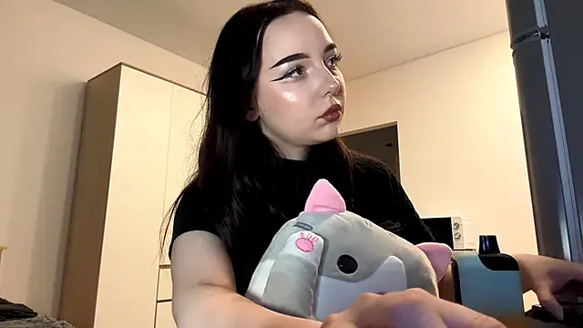 WhiteNoiseJoy's cam snapshot