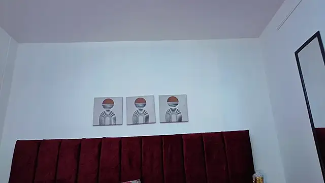 selena_castillo's cam snapshot