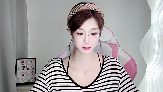 only1guo live sex cam