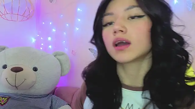 april_bennett's cam snapshot