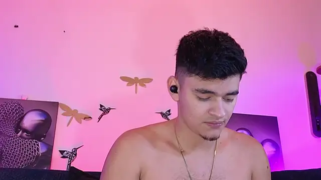 VikoHands's cam snapshot