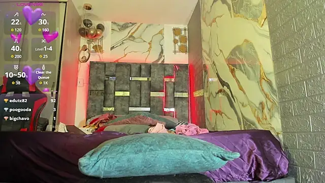 zandra_milf_'s cam snapshot