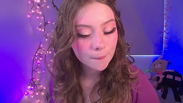 Lil_bela's cam snapshot