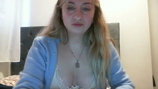 SusanCurt's cam snapshot