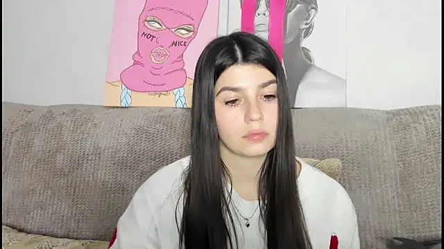 KisaModel's cam snapshot