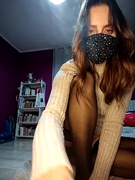 Akemi_rossi live sex cam