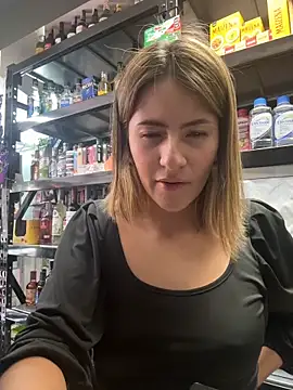 Andrea_19blonde live sex cam