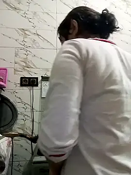 Rouzalinda's cam snapshot