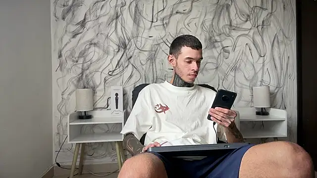 Saturno_v live sex cam