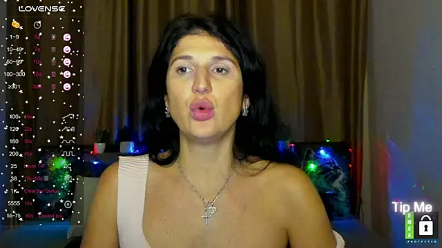 Alianna_Solo_Kisses live sex cam