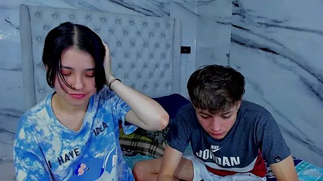 Ari_and_Storm live sex cam