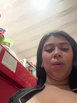 emilyjohanson live sex cam