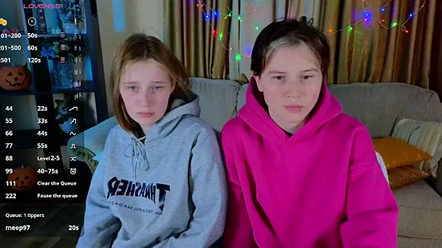 Girls_Fingers's cam snapshot