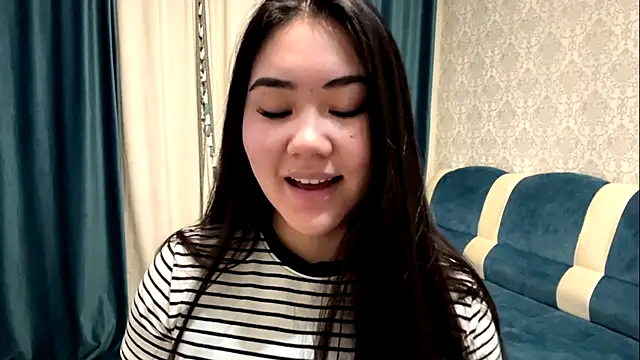 APRYLSUN live sex cam