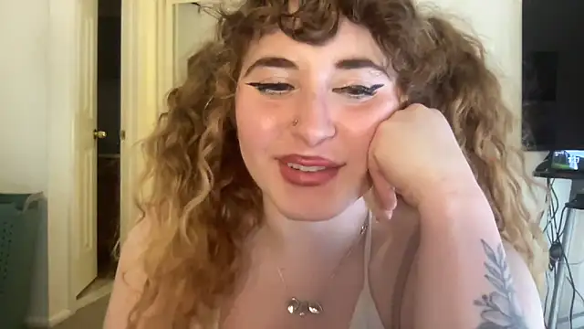 ariapeachy's cam snapshot