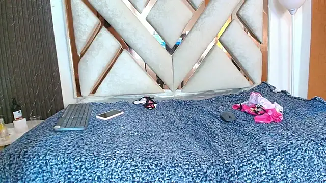 Antonella_And_Thiago live sex cam